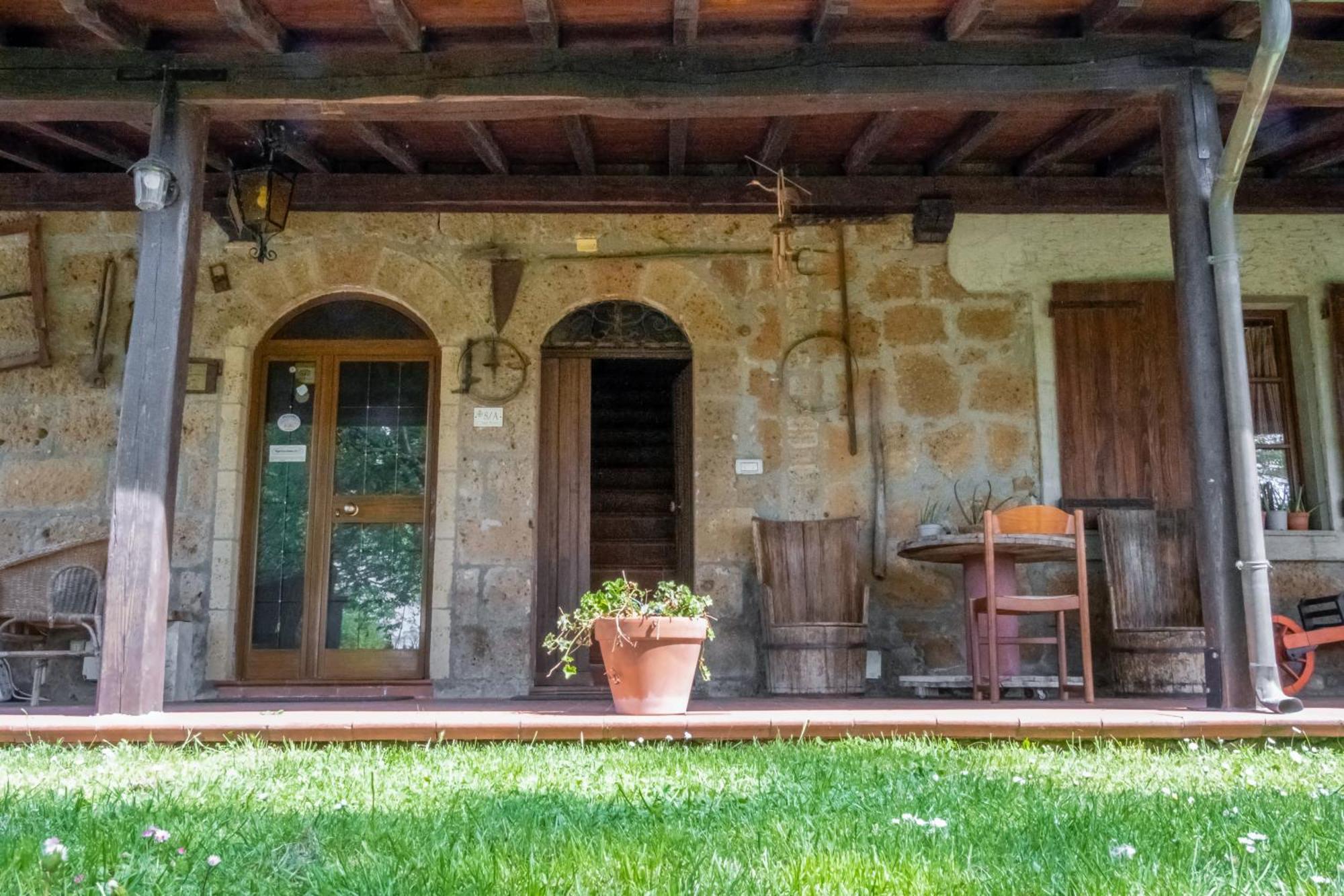 Bio Agriturismo Aia Del Tufo Sorano  Exterior photo